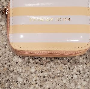 Purse pill container